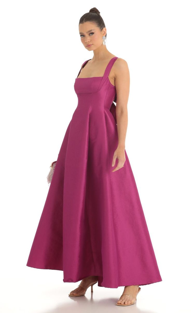 Fit and Flare Maxi Dress in Dark Pink | LUCY IN THE SKY Flare Maxi Dress, Combination Dresses, Pink Bridesmaid Dress, Mother Of The Bride Gown, Lucy In The Sky, T Dress, Pink Bridesmaid Dresses, Fashion Videos, Orange Dress