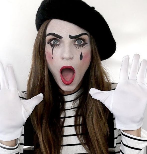 Mime Poses, Mime Makeup Halloween, Mime Costume Makeup, Mime Costume Diy Women, Mime Makeup Tutorial, Halloween Mime Makeup, Mime Makeup Aesthetic, Mime Face Paint Make Up, Mime Makeup Pretty