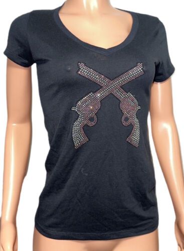 Pink pistols rhinestone bling black v-neck s/s t-shirt top S Broadway party tee | eBay Bling Theme, Broadway Nashville, Broadway Party, Grunge Steampunk, 90s Halloween, Girls Party, Party Night, Shirt Top, T Shirt Top