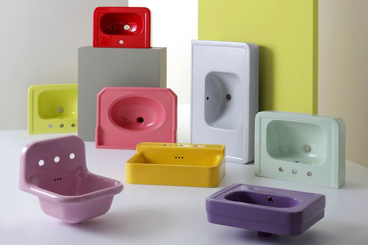 there are many different colors of toilet bowls