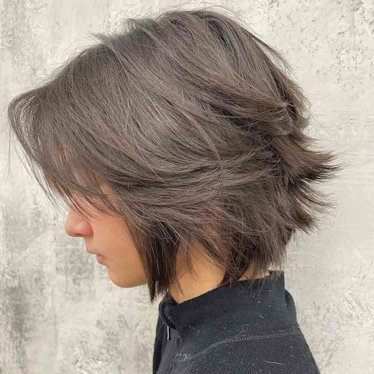 40 Short Wolf Cut Ideas to Stun Everyone! | HairAide Short Shaggy Haircuts, Short Grunge Hair, Short Shag Haircuts, Shaggy Short Hair, Haircut Inspo, Hair Cut Ideas, Hair Inspiration Short, Short Layered Haircuts, Shot Hair Styles