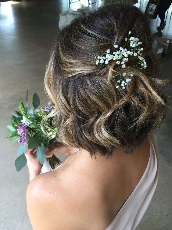 Short Bob Short Hair Bride, Prom Hairstyles For Short Hair, Chin Length Hair, Long Hair Updo, Trendy Wedding Hairstyles, Wedding Hair Down, Short Wedding Hair, Penteado Cabelo Curto, Wedding Hairstyles Updo