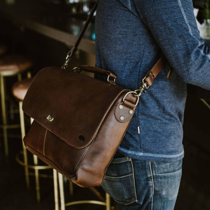 Mens Denver Autumn Brown Leather Laptop Messenger Bag – Leather Jacket Gear® Buffalo Jackson, Brown Messenger Bag, Leather Messenger Bag Laptop, Leather Briefcase Bag, Laptop Messenger Bags, Leather Duffle Bag, Canvas Messenger Bag, Leather Laptop Bag, Leather Duffle