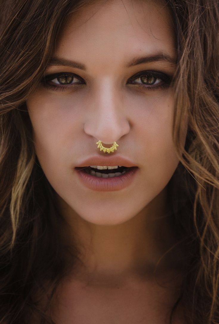 "14K Solid Gold Septum Ring, Daith Earring, also fits Helix, Tragus, Cartilage Earring Jewelry, Tribal Unique Earring, Teardrop Geometric Septum, available in 18g oooo Septum rings are super on-trend jewelry. Find a septum ring that works best for your personality. You could go subtle and rock a simple one, or you can go bold! This septum ring is made of 14K solid gold and is a part of my INDIAN Collection. A beautiful septum ring is decorated with handmade gold balls in 3 different sizes, attac Indian Piercing, Ring Nose Piercing, Gold Septum Ring, Gold Septum, Daith Earring, Tragus Hoop, Septum Rings, Unique Earring, Trend Jewelry