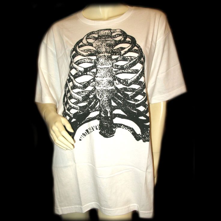 Old Navy New, Never Used/Washed, Mens White T-Shirt Graphic Tee With Black Halloween Human Rib Skeleton Graphic Print - Mens Graphic Tee Shirts. 100% Cotton. Size Xxl. Bust (Pit-Pit) 24-1/2" Across, Length (Shoulder To Hem) 31", Shoulder Width (Back Shoulder-Shoulder) 20-1/2" Across. Mens T-Shirts As Casual Wear, Halloween Attire, Everyday Clothes/Clothing. Seller Code: Prebx-01 White Skull Print Relaxed Fit T-shirt, White Relaxed Fit T-shirt With Skull Print, White Cotton T-shirt With Skull Print, White T-shirt With Skull Print, White Short Sleeve T-shirt With Skull Print, White Skull Print Short Sleeve T-shirt, Alternative Style White Skull Print Top, Alternative White Top With Skull Print, White Alternative Style Top With Skull Print