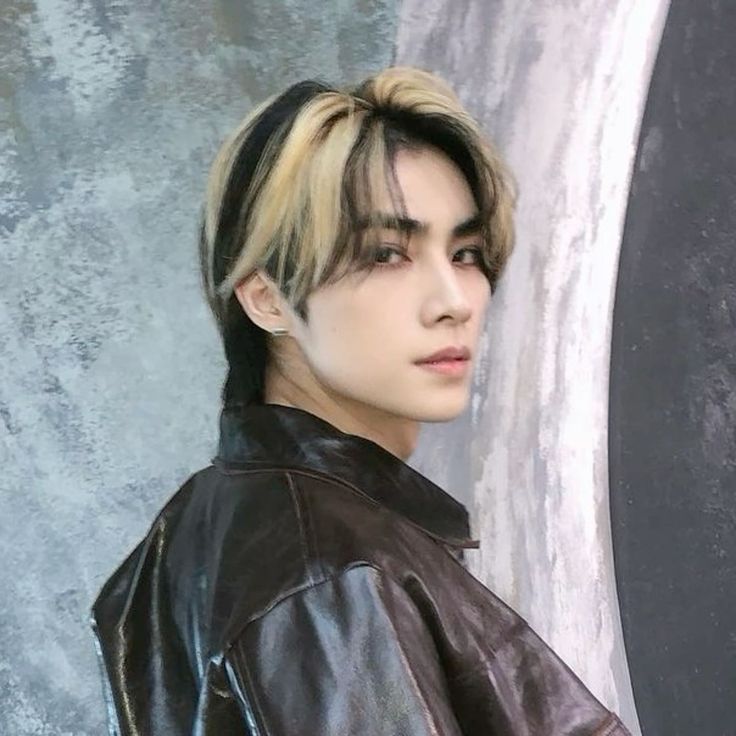 ✩ 𝐬𝐡𝐮𝐚𝐞𝐦𝐢𝐧𝐢𝐞 ✩ Nct Xiaojun, Xiaojun Nct, Adorable Homes Game, Instagram Highlight Covers, Highlight Covers, The Boy Is Mine, Instagram Highlight Icons, Green Hair, Nct 127