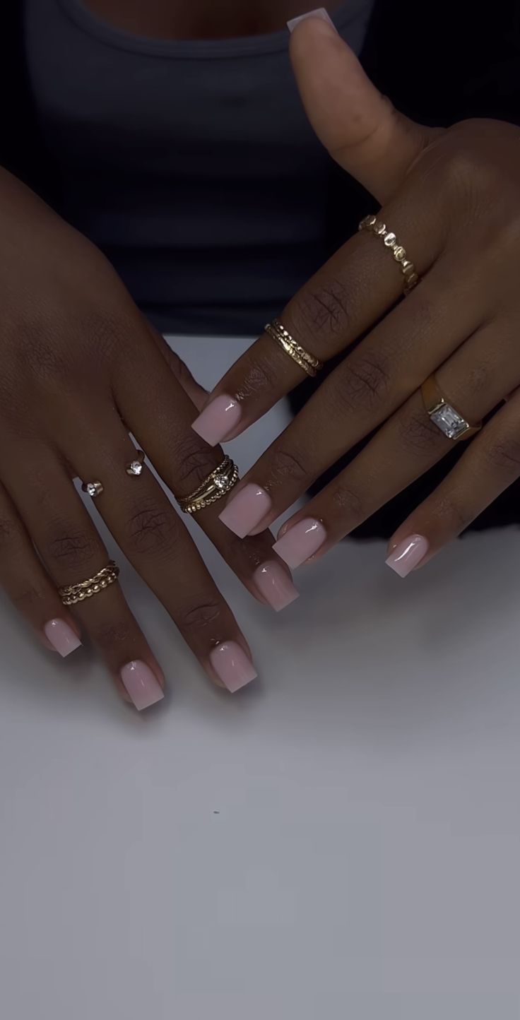 Simple But Cute Acrylic Nail Designs, Grown Women Nails, Nail Design For Dark Skin, Nail Winter 2024 Trends, Winter Nails Inspo 2024, Short Acrylic Nails With Design, Senior Pic Nails, Nail Art Designs Square, Nail Trend 2024