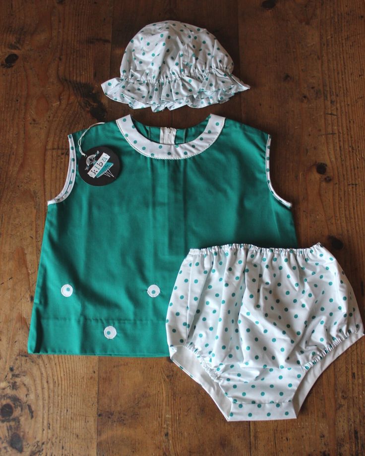 "FRENCH VINTAGE 60's, stunning little summer set, top + bloomers + hat, green and polka dots poplin cotton canvas, round embroideries on the front. Brand \" Kiba \". Size 4 years Top : Length \" / Underarms \"  New old stock  I always refund overcharged shipping from 1 Euros overpaid ! Thank you for your visit" Fitted Cotton Summer Sets, Fitted Cotton Sets For Summer, Cotton Polka Dot Sets For Summer, Green Playtime Summer Sets, Spring Cotton Polka Dot Sets, Polka Dot Cotton Sets For Spring, Spring Cotton Sets With Polka Dot, Spring Polka Dot Cotton Sets, Spring Cotton Sets In Polka Dot