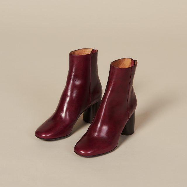 Converse Haute, Classy Boots, Fashion Workwear, Burgundy Boots, Boots Outfits, Sandro Paris, Kinds Of Shoes, Wide Boots, Boots Heels