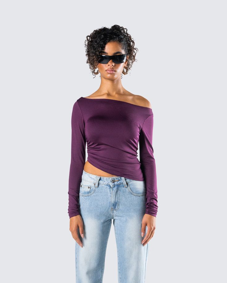 Elevate your everyday look with this top made from stretch jersey fabric 🙌 Featuring an asymmetrical neckline and an off-shoulder design, this subtle yet chic piece can be dressed up or down for literally any occasion 💜 Asymmetric Top, Asymmetrical Neckline, Asymmetrical Tops, Cargo Pant, Shoulder Design, Jersey Fabric, Everyday Look, Jumpsuit Dress, Print Dress