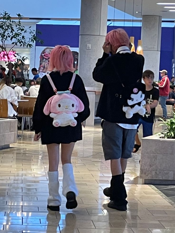 Sanrio Gf Emo Bf, Sanrio Couple Aesthetic, Kuromi Boyfriend, Kuromi Fit, Bugs Aesthetics, My Melody And Kuromi Aesthetic, Kuromi And My Melody Aesthetic, Matching Outfits Girl X Girl, Kuromi Outfit Aesthetic