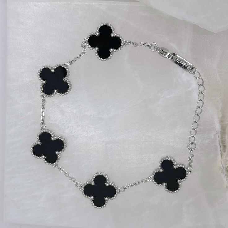 Stainless steel clover bracelet Clover Bracelet Black, Bracelets Van Cleef, Silver Clover Bracelet, Black Clover Bracelet, Van Cleef Bracelet Silver, Emo Jewelry, Black Jewellery, Lavender Necklace, Luxury Bracelets