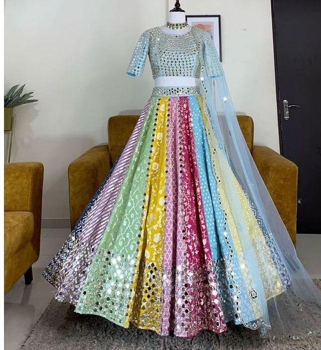 Rainbow Lehenga, Day Concert Outfit, Multicolored Lehenga, Multi Colour Dress, Green Day Concert, Outfits For Bride, Haldi Outfit For Bride, Bride Haldi, Lehenga Banarasi