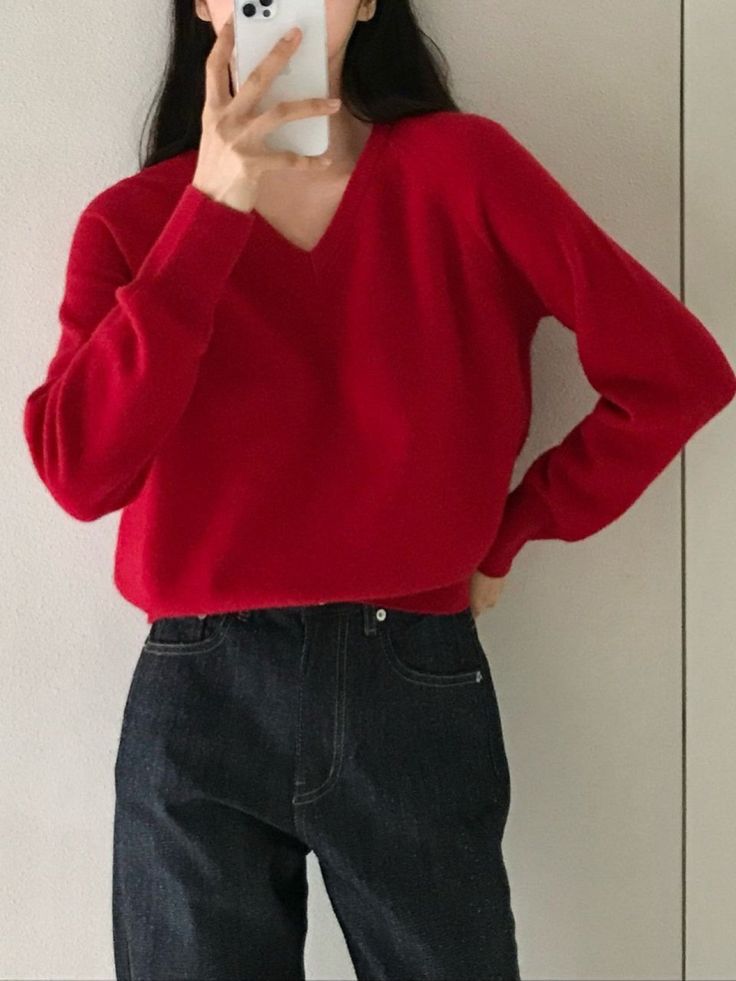 A soft and lightweight long sleeve wool cashmere blend V-neck knit top. Casual or dressed up, can be worn with pants, skirt or under a suit. Model is wearing MINUSEY ONE SIZE. ✔️ Free worldwide express shipping over $100✔️ Loved by 6,500+ customers✔️ Limited edition collections, maximum style⠀⠀⠀⠀⠀⠀⠀⠀⠀Stay ahead of the trend with can’t-find-anywhere-else staples. Your closet will thank you 💕 * MINUSEY ONE SIZE = EU 34-36, US 2-6* 90% Merino Wool / 10% Cashmere* Dry clean* Made in Korea - Model Height: 171cm/5'7" (US 2, EU 34) Winter V-neck Long Sleeve Sweater For Work, V-neck Tops For Winter Workwear, Cashmere V-neck Sweater For Work, Winter Cashmere Long Sleeve V-neck Sweater, Winter Long Sleeve Cashmere V-neck Sweater, Wool V-neck Long Sleeve Sweater For Winter, Long Sleeve Cashmere V-neck Sweater For Work, Wool V-neck Top For Winter, Cashmere Long Sleeve V-neck Sweater