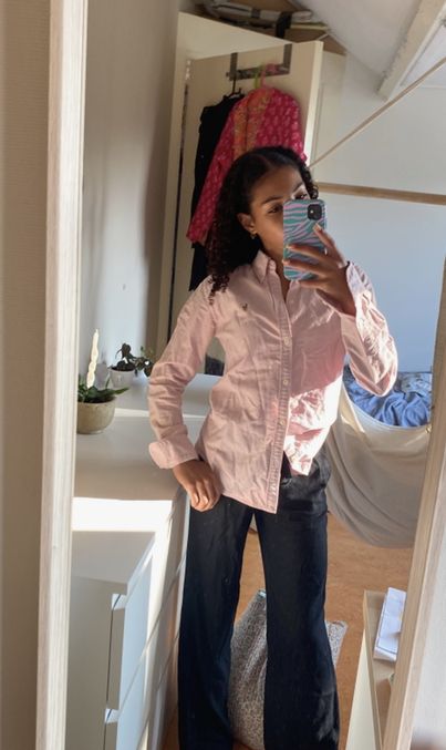 Outfit inspo, Stockholm style/ annefleur Ralph Lauren Blouse Outfit, Ralph Lauren Blouse, Uni Fits, Blouse Outfit, H&m, Ralph Lauren, Pants, Clothes, Trousers