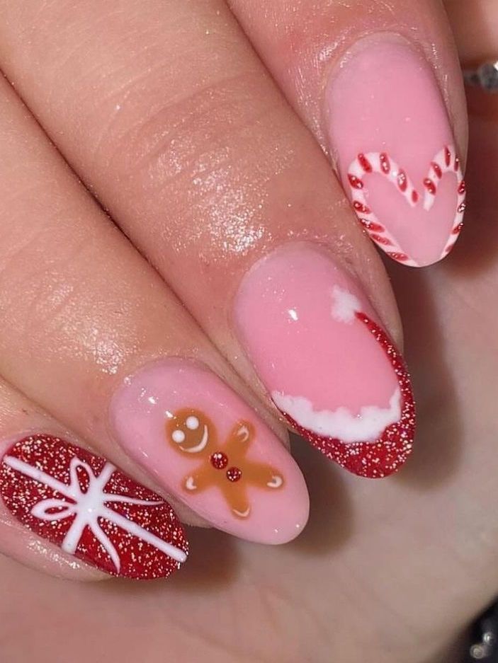 It can be anything, as long as it's holiday-themed! Candy Cane Nails, Red Christmas Nails, Cute Christmas Nails, Christmas Nails Easy, Christmas Gel Nails, Girly Acrylic Nails, Her Nails, Red Nail, Festival Nails