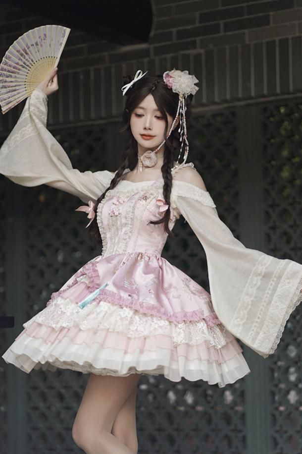 ❤︎Chinese One-Shoulder Big Sleeve Top (With Pad)❤��︎ Qi Lol Ita, Shoulder Pads Fashion, Big Sleeves, Art Aesthetic, Wide Sleeves, Lolita Fashion, Chest Pad, Chinese Style, Shoulder Pads