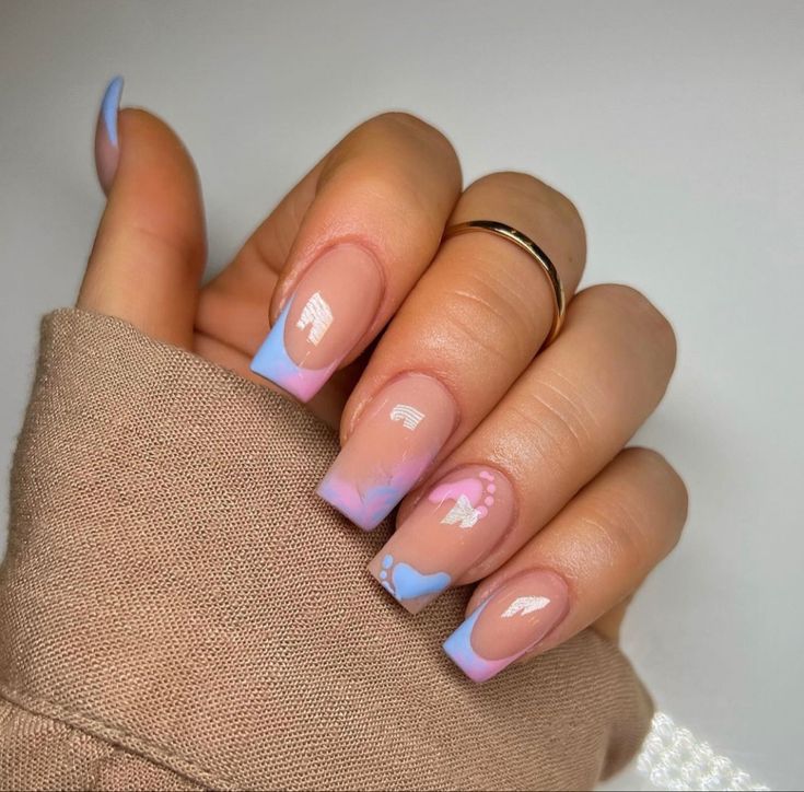 Gender Reveal Inspired Nails, Classy Gender Reveal Nails, Nails For Pregnant Women, Gender Reveal Nails Almond Shape, Gender Reveal Nails French Tip, Gender Reveal Manicure, Gender Reveal Nails Ideas Short, Cute Gender Reveal Nails, Gender Reveal Ideas Nails