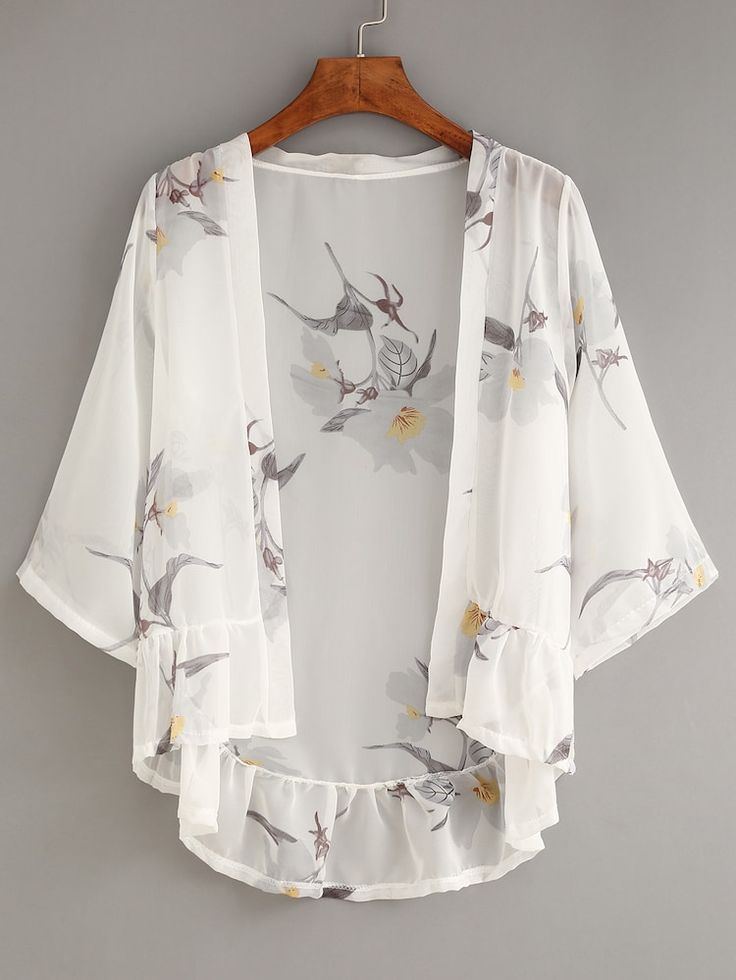 Kimono Online, Diy Cardigan, White Flower Print, Kimono Outfit, Mode Kimono, Chiffon Kimono, Fashion Tops Blouse, Short Kimono, Womens Kimono