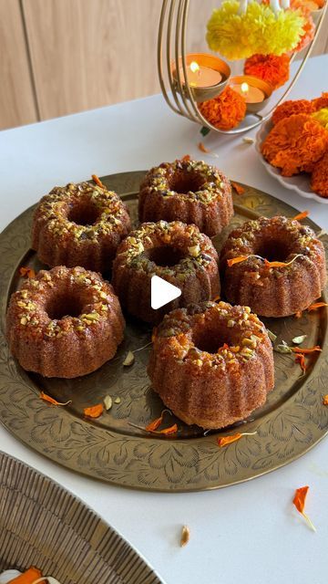 there are many bundt cakes on the table