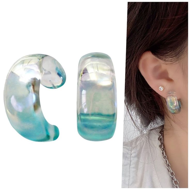 【Detail】◆Length: 2.7cm 1.06inches ◆Weight: 6.8 g 【Description】This hoop earring's color is look like crystal clear sea water! These chunky invisible clip on hoop earrings are elegant and impressive! These clip on earrings are suitable for daily wearing, wedding, date, prom or any occasion you want to be more charming and get more compliments. They are versatile! Why don't you add these eye-catching 8 hours straight wearable invisible clip on earrings to your wardrobes? ✨Best gifts for Birthdays, Clip On Hoop Earrings, Clear Sea, Non Pierced Earrings, Earrings Crystal, Sea Water, Pierced Earrings, Earings Piercings, Crystal Earrings, Crystal Clear