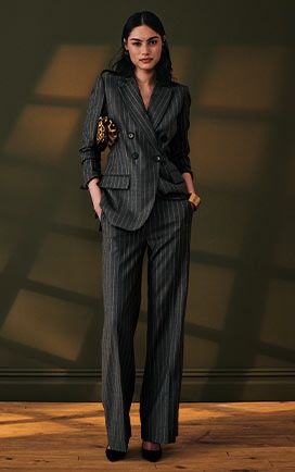 Women Double Breasted Suit, Tux For Women, Feminine Suits, Pinstripe Suit Women, Lady Lawyer, Stella Lucia, Trendy Date Night Outfit, Woman Pants, Striped Two Piece