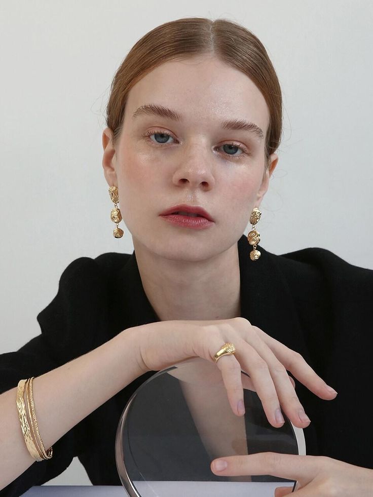 - Bold drop earrings- Handmade- 18K Gold plated- Two color option: Gold  silverMeasurements(In.)- Length: 1.9in.- Weight: 7.59-7.67gComposition & Care- Silver 925  18K Gold PlatedDesigner- Made in Korea- by STILL INSTANT- Style #: 300826492 Modern Plated Drop Earrings, Modern Drop Earrings With Plating, Modern Plated Drop Earrings Jewelry, Modern Gold Plated Drop Earrings, Modern Plated Formal Earrings, Modern Plated Earrings For Formal Occasions, Modern Formal Plated Earrings, Modern Tarnish-resistant Drop Clip-on Earrings, Silver Plated Minimalist Earrings