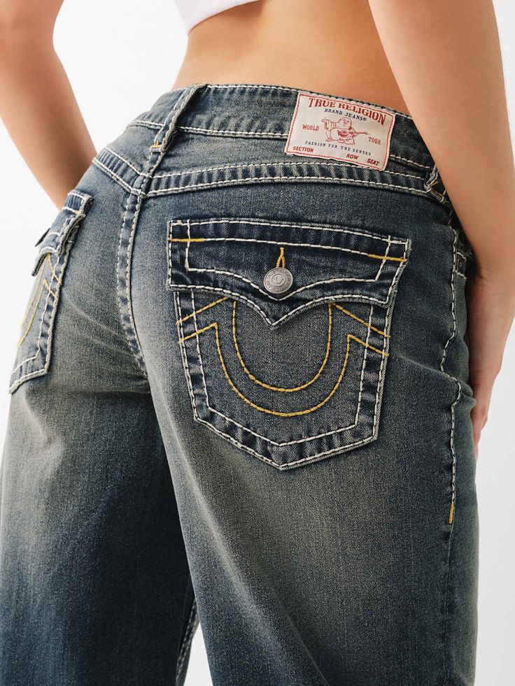 BOBBI BIG T BAGGY JEAN Straight Jeans And Heels, Baggy Ed Hardy Jeans, Real 1980s Fashion, Cotton On Jeans, Denim Skirt Outfits Fall, Vintage Pieces Clothes, Jeans With Designs On The Back Pockets, Rip Baggy Jeans, 2000s Rnb Fashion