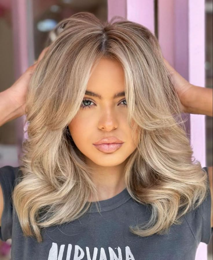 Fall Hair Colors for Blondes 2023 18 Ideas: Embrace the Season with Stunning Shades Sumer Style, Blonde Hair Inspiration, Blonde Hair Looks, Hair Shades, Hair Color And Cut, Hair Inspiration Color, Curtain Bangs, Great Hair, Blonde Hair Color