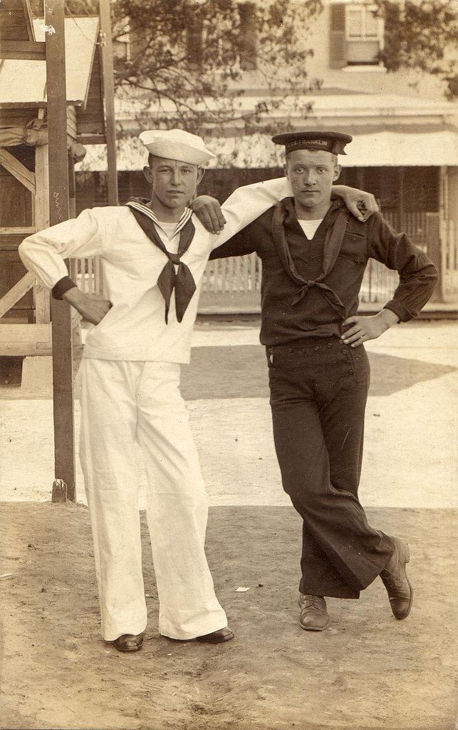 https://flic.kr/p/6KHCEj | Two Sailors, Portsmouth, VA, circa 1910 | Scanned real photo postcard Vintage Sailor, Navy Sailor, Sailor Pants, Sailor Suit, Sailor Fashion, Manama, Vintage Nautical, Men In Uniform, Military Men