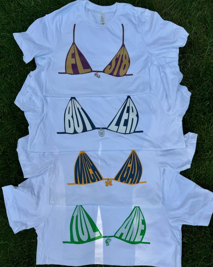 I have been SO BUSY fulfilling orders, but here are some adorable bikini tees going out today! 😍 Get yours in the link in bio! Any school, words, colors! #customcollege #customsororityapparel #customcollegeapparel #gameday #tailgate #gamedayapparel #tailgateapparel #collegemerch #sororitymerch #bedparty #biglittle #biddaybestday #bidday #graduation #graduationgifts #customhoodies #customcollege #customsororityapparel #customcollegeapparel #gameday #tailgate #gamedayapparel #tailgateappare... White Out Football Game Outfit College, Sorority Jersey Outfit, College Club Merch Ideas, Gameday Shirts Diy, Game Day Outfit Kentucky, College Game Day Shirts, Collegiate Customizable Jersey For Game Day, Umiami Tailgate Outfit, Red And Blue Game Day Outfit