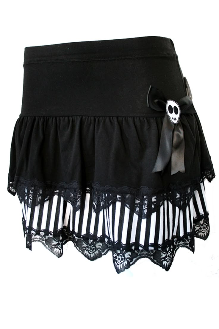 Jessica Louise Mixed Layer Skull Skirt Scene Skirt, Emo Skirt, Skull Skirt, Scene Clothes, Punk Skirt, Inked Shop, Gothic Skirts, 2000s Mcbling, Layer Skirt