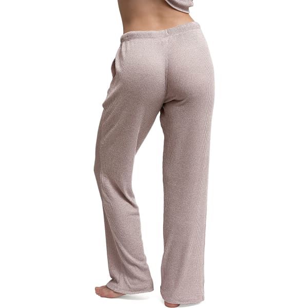 Hello Mello CuddleBlend Lounge Pants Looking for something cozy to lounge around in? Hello Mello has got you covered with their CuddleBlend Lounge Pants! Made from a buttery soft mid-weight fabric, these rib knit pants are sure to keep you comfortable all day long. Plus, they come with matching drawstring pouch packaging, making them a great gift for yourself or someone else. So go ahead and treat yourself to a little cuddle worthy comfort today! Check out the entire Hello Mello Collection for y Pouch Packaging, Drawstring Pouch, Travel Pouch, Knit Pants, Charcoal Color, Go Ahead, Lounge Pants, Pink Grey, Rib Knit