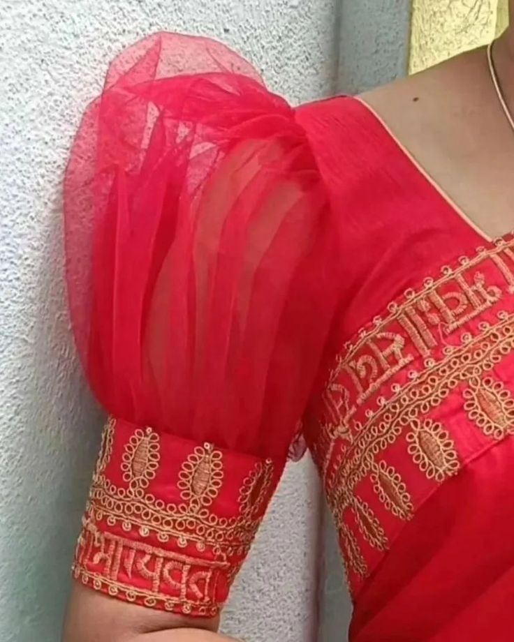 tranding designer blouse & sleeves Blouse Sleeves Designs Latest Fancy, Buff Sleeves Blouse Designs, Trending Sleeves, Blouse Design Simple, Desiner Sarees, Blouse Design Ideas, Golden Blouse Designs, Buff Sleeves, Latest Model Blouse Designs