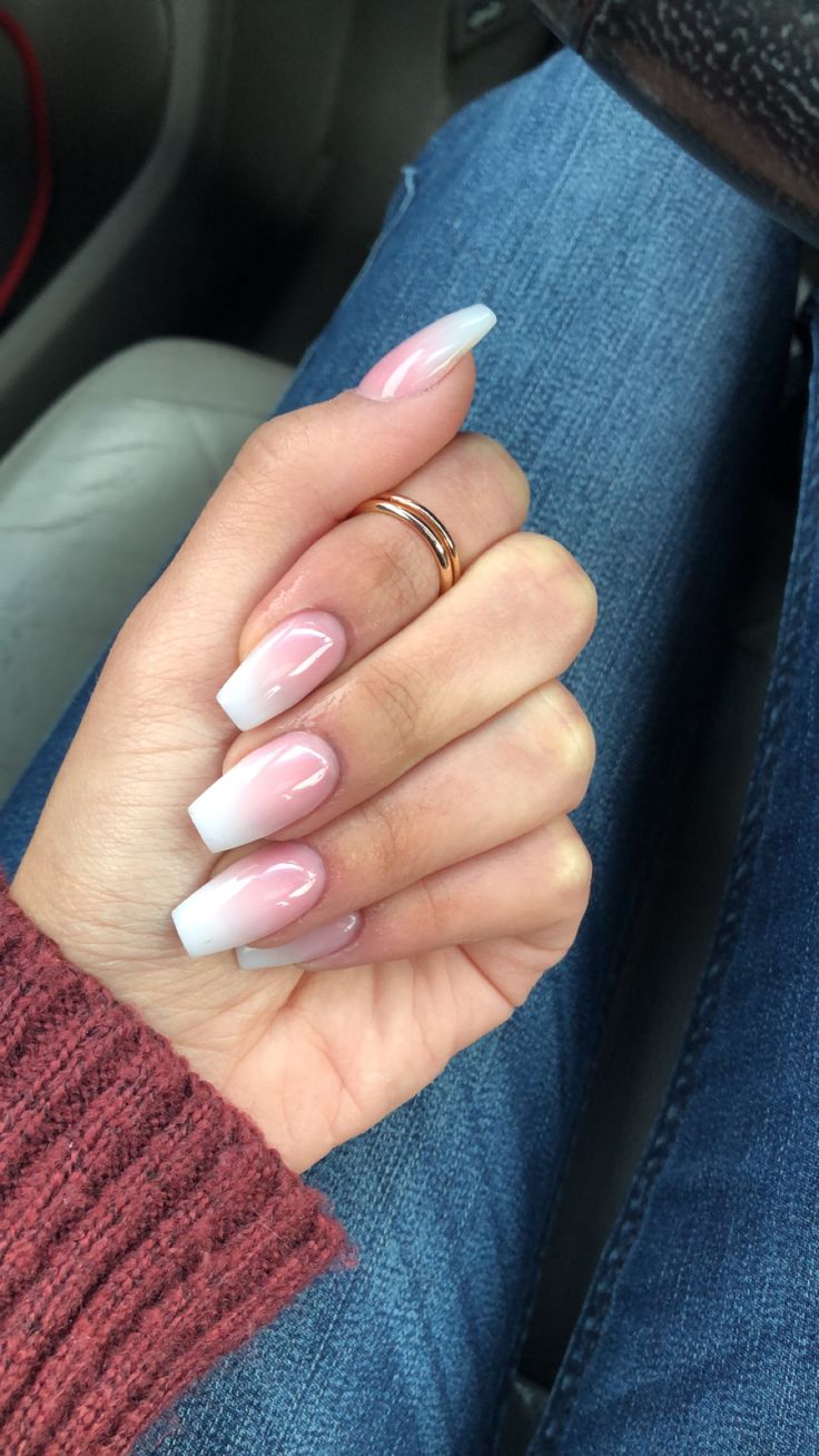 White Ambra Acrylic Nails, Pink White Set Nails, Coffin Pink And White Nails, Ombré French Tip Pink, Punk And White Ombre Nails, Pink To White Gradient Nails, Pink And White Blend Nails, Umbra Nails Ombre, Hombre Pink Nails