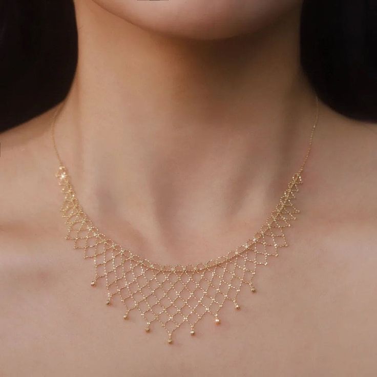 Gold Lace Necklace, 22k Gold Necklace Chains, Intricate Gold Necklace, Luxury Gold Necklaces With Latkans, Delicate Necklace Gold Indian, Cheap Gold Necklaces With Latkans, Cheap Gold Necklace With Latkans, Layered Necklaces Gold Indian, Choker Necklace Designs Gold Indian