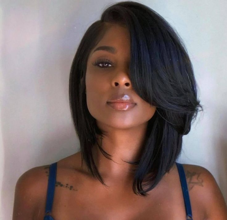 Layer Hairstyles For Short Hair, Angled Bob Hairstyles Black Women, Black Women With Bobs Shoulder Length, Black Hair Styles Medium Length, Long Bob Hairstyle Black Women, Bob Hairstyles For Black Women Asymmetrical, Medium Length Haircut On Black Women, Layered Bobs Black Women, African American Bob Hairstyles Sew Ins