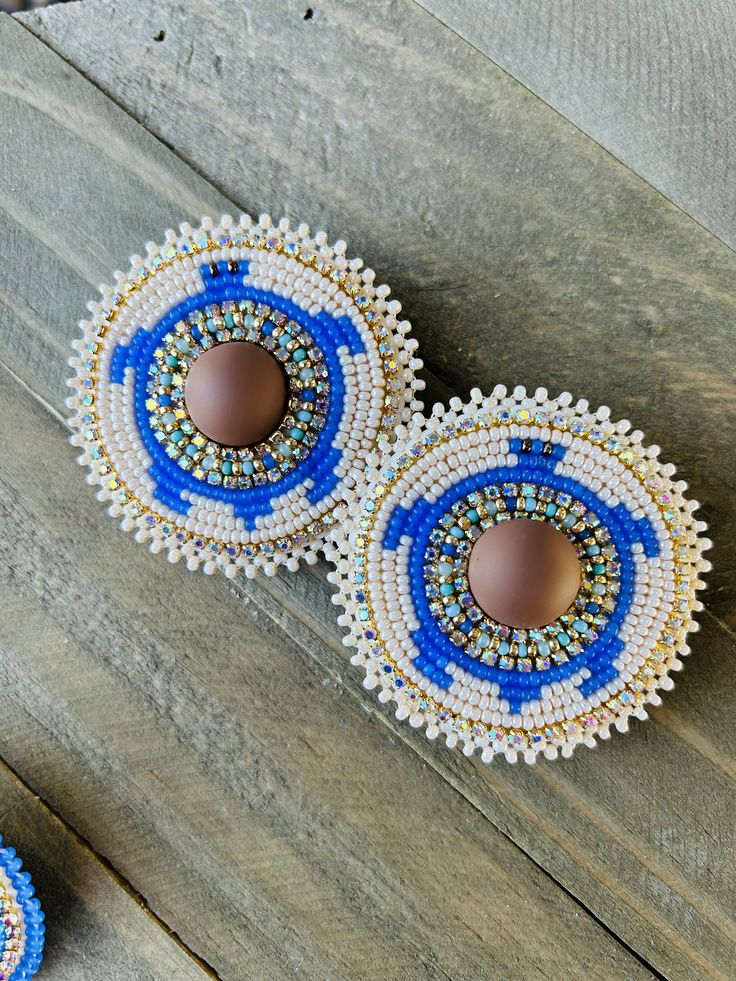 Made with size 11 Czech beads, rhinestone banding & on fingernail posts. Beaded Round Clip-on Earrings, Adjustable Beaded Clip-on Earrings With Round Beads, Beaded Turtle, American Stuff, Bead Bottle, Beaded Stuff, Beaded Earrings Native, Beaded Earrings Diy, Native American Beadwork