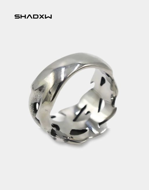 316L Stainless Steel : does not tarnish, chlorine resistant Comfortable inner face Meticulous finish Unisex Free shipping Thorn ring, made of stainless steel Thorn Engagement Ring, Thorn Rings, Thorn Earrings, Gothic Stainless Steel Metal Ring Jewelry, Thorn Accessories, Thorn Ring, Stainless Steel, Wedding Rings, Engagement Rings