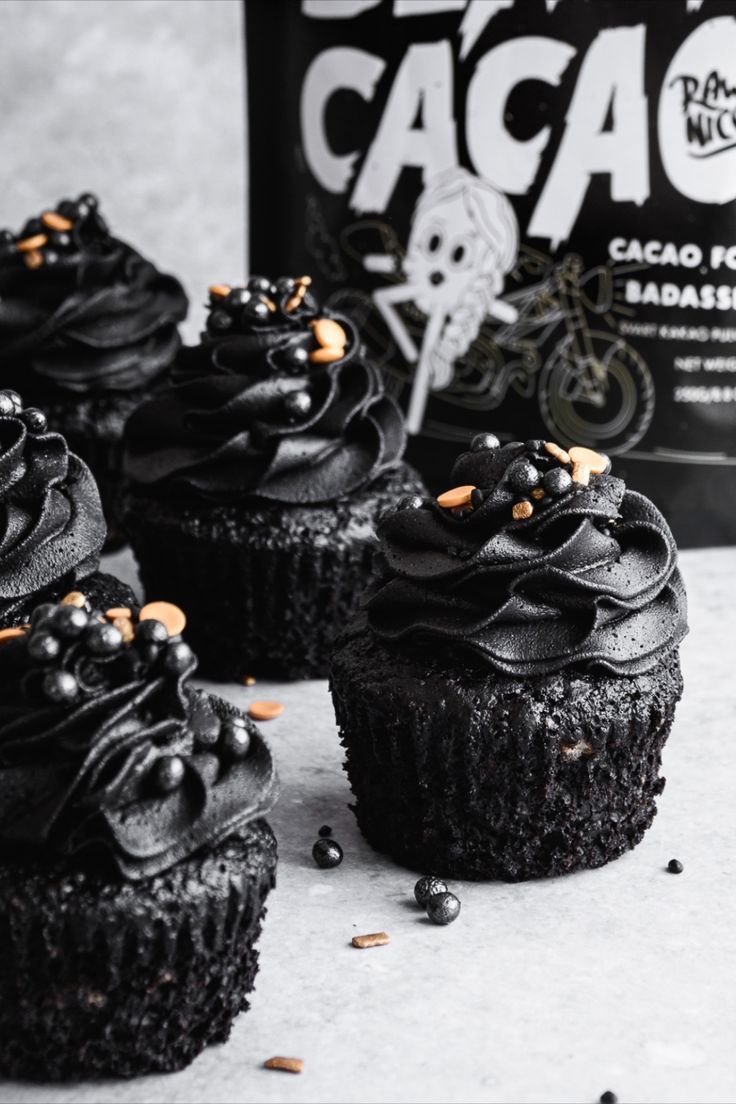 Black chocolate cupcakes with black cocoa powder Black Cocoa Powder, Cocoa Powder Recipes, Black Cupcakes, Black Cocoa, Black Carrot, Cocoa Beans, Natural Food Coloring, Cupcake Recipes Chocolate, Superfood Powder