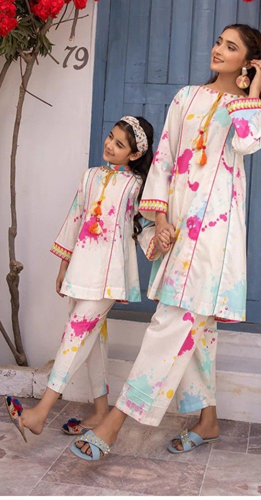 Beautiful mother daughter matching outfits causal suits collection design Cord Set For Girls Kids, Kids Cord Set Design, Mom N Daughter Outfits Indian, Mom Daughter Matching Dresses Indian, Mother Daughter Fashion Matching Outfits, Long Frocks Design, Long Frocks Indian Designer Dresses, Long Frocks Indian, Indian Designer Dresses