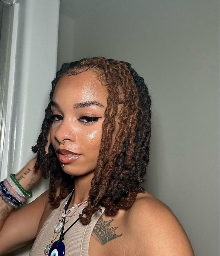 Dye Locs Black Women, Dreadlocks Dyed Black Women, Black Hairstyles For Round Faces, Curly Locs Aesthetic, Loc Knots, Locs Black Women Aesthetic, Locs Ideas, Women Locs, Black Girls With Locs Aesthetic