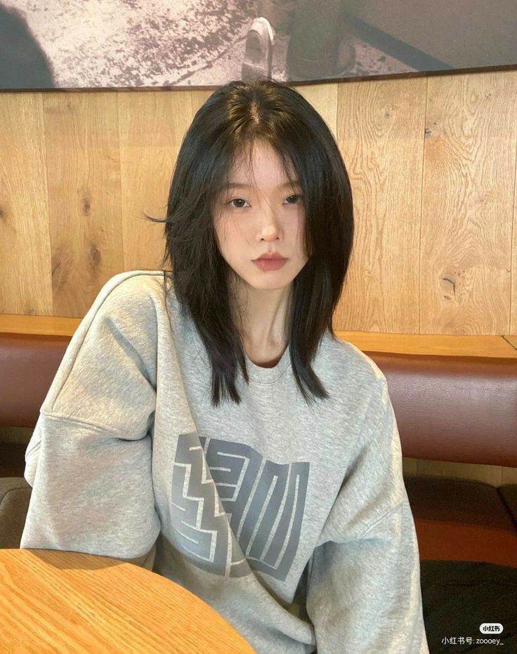 Medium Asian Hair, Shortish Hair, Hair Style Korea, Hair Inspiration Long, Layered Haircuts For Medium Hair, Asian Short Hair, Hair Inspiration Short, Hairstyles For Layered Hair, Shot Hair Styles