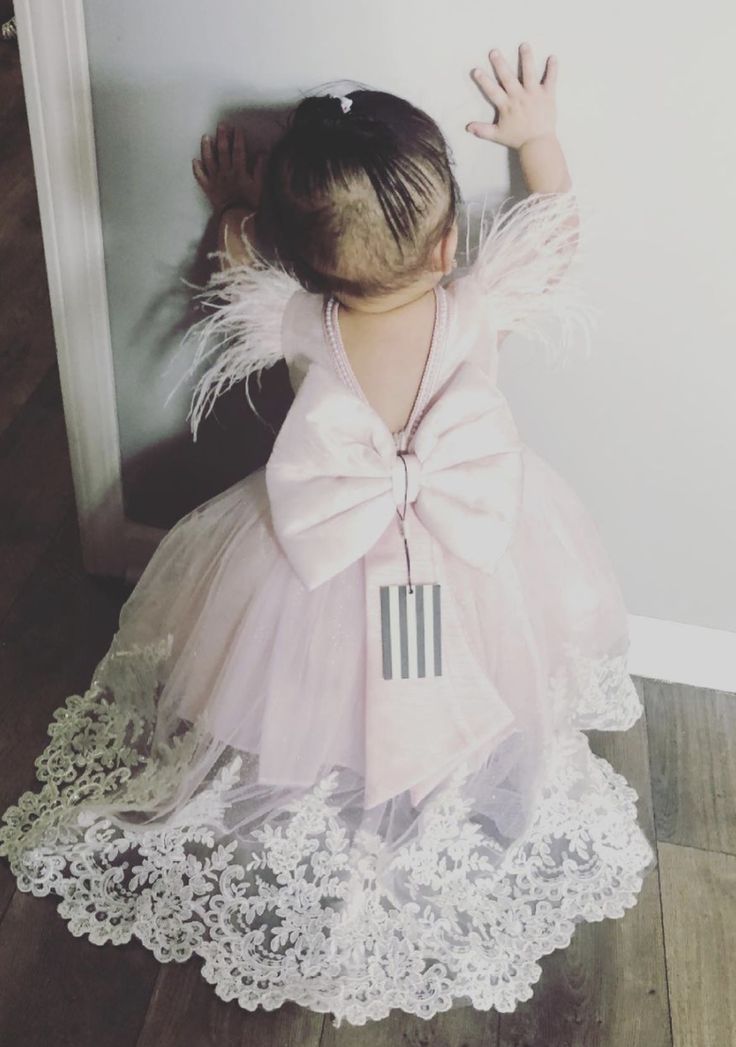 Gown Pink, Girls Frock Design, Birthday Party Celebration, Wedding Spring, Kids Couture, Pink Gowns, Ostrich Feather, Birthday Dress