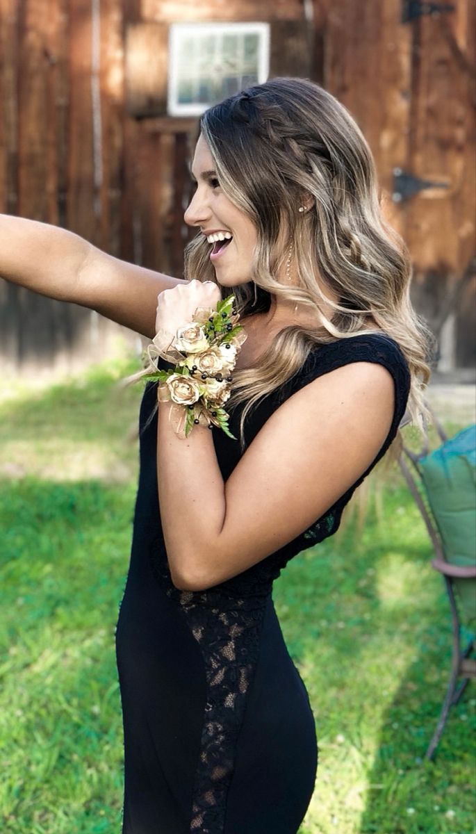 Simple Braid Prom Hair, Hoco Hair Down With Braid, Curled Prom Hair With Braid, Braid On One Side Of Head With Curls, Curled Hair Down With Braid, Easy Prom Hairstyles Down, Down Prom Hairstyles For Medium Hair, Easy Prom Hairstyles To Do Yourself Down, Prom Hair Down Styles