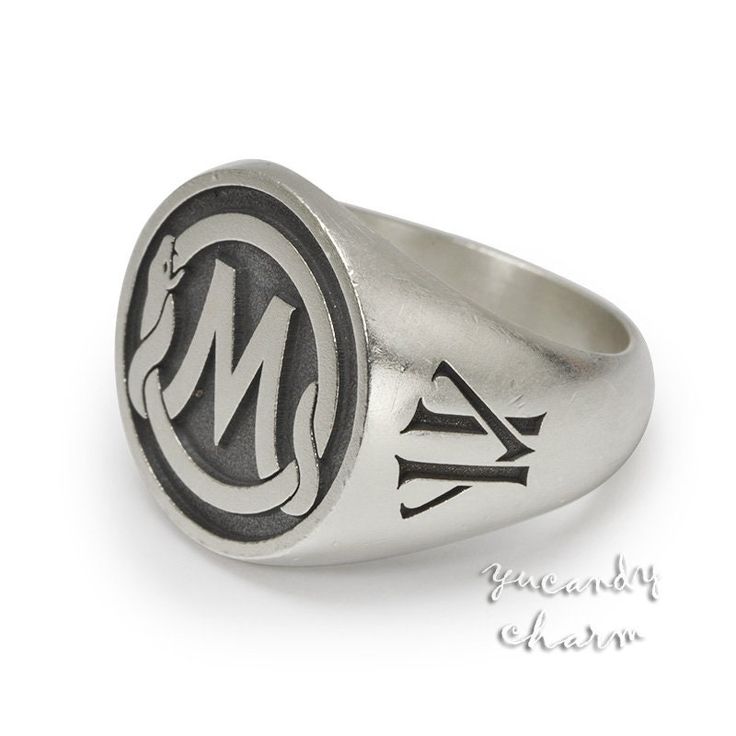 This a custom Signet Ring with your own logo or Monogram engraved on top and sides! Solid 925 Sterling Silver with time-honored manufacturing techniques, and world-class craftsmanship. We can do Sterling silver (original tone), 18K Gold plated or 18K Rose Gold plated. 3D hand Engraving technique is done for perfection. All rings are made to order, starting from raw material to artwork and crafting. Please allow time to finish. It definitely worth the wait! This Signet ring is elegant and stunnin Classic Engraved Ring With Logo For Anniversary, Classic Engraved Ring With Logo, Classic Engraved Logo Ring, Classic Silver Engraved Logo Ring, Classic Silver Signet Ring For Commemoration, Luxury Silver Signet Ring With Monogram, Luxury Silver Monogram Signet Ring, Classic Engraved Ring With Logo As Gift, Classic Engraved Ring With Logo For Gift