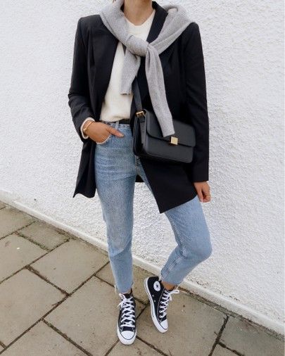 Chucks Outfit, Spring Outfits Ideas, Black Blazer Outfit, Jeans Blazer, Blazer Outfits Casual, Casual Outfit Inspiration, Blazer Jeans, Outfits With Converse, Mode Casual