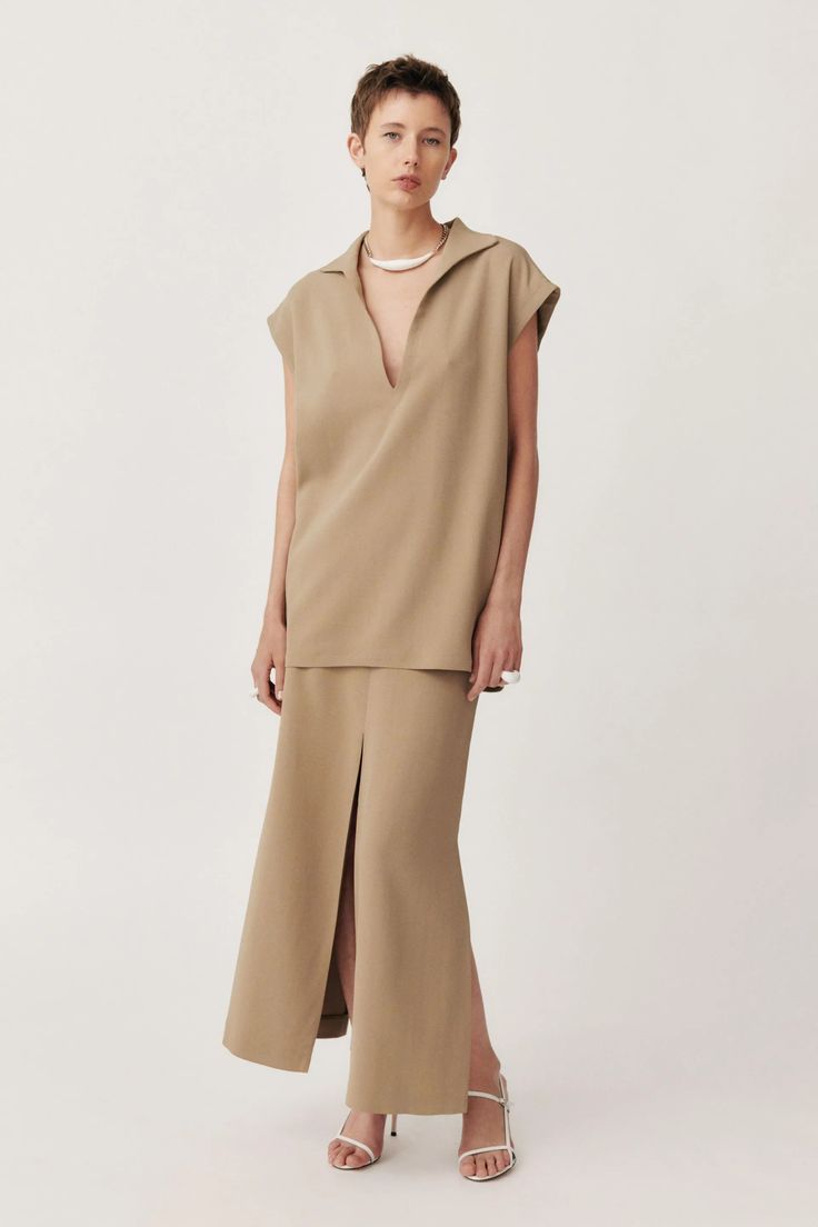 Resort Fashion 2024, Blouse 2024 Trend, Ss24 Fashion, Runway 2024, Resort 2024 Collection, Dress Code Casual, Smart Casual Dress, Resort 2024, Resort Fashion