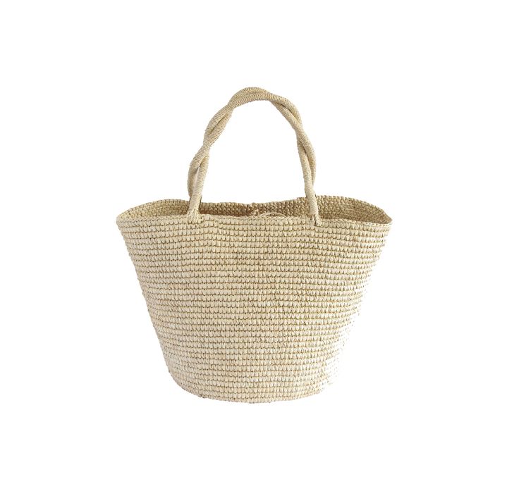 Handwoven with 100% Toquilla straw. This material is known for its quality and beauty. Each bag is entirely hand made, since the straw dye to the weaving of the bag. Each piece takes between two and three weeks to complete. Carry all essentials in this chic bag. - We ship with DHL Express. Shipping takes approximately 3 to 5 days to arrive depending on the destination. Need Help? Please contact: customercare@sensistudio.com All Sales Are Final. Modern Boho Bathroom, Africa Craft, California Modern, Sustainable Accessories, Summer Styling, Market Tote Bag, Bohemian Modern, French Market, Soft Beige