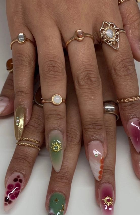 Nail Inspo Trendy 2024 Spring, European Nails Trends 2024, European Summer Nails, Boho Summer Outfits Bohemian, Summer Outfits Bohemian, Bohemian Summer Outfits, Europe Summer Nails, Summer Outfits Classy, Outfit Ideas Casual Summer